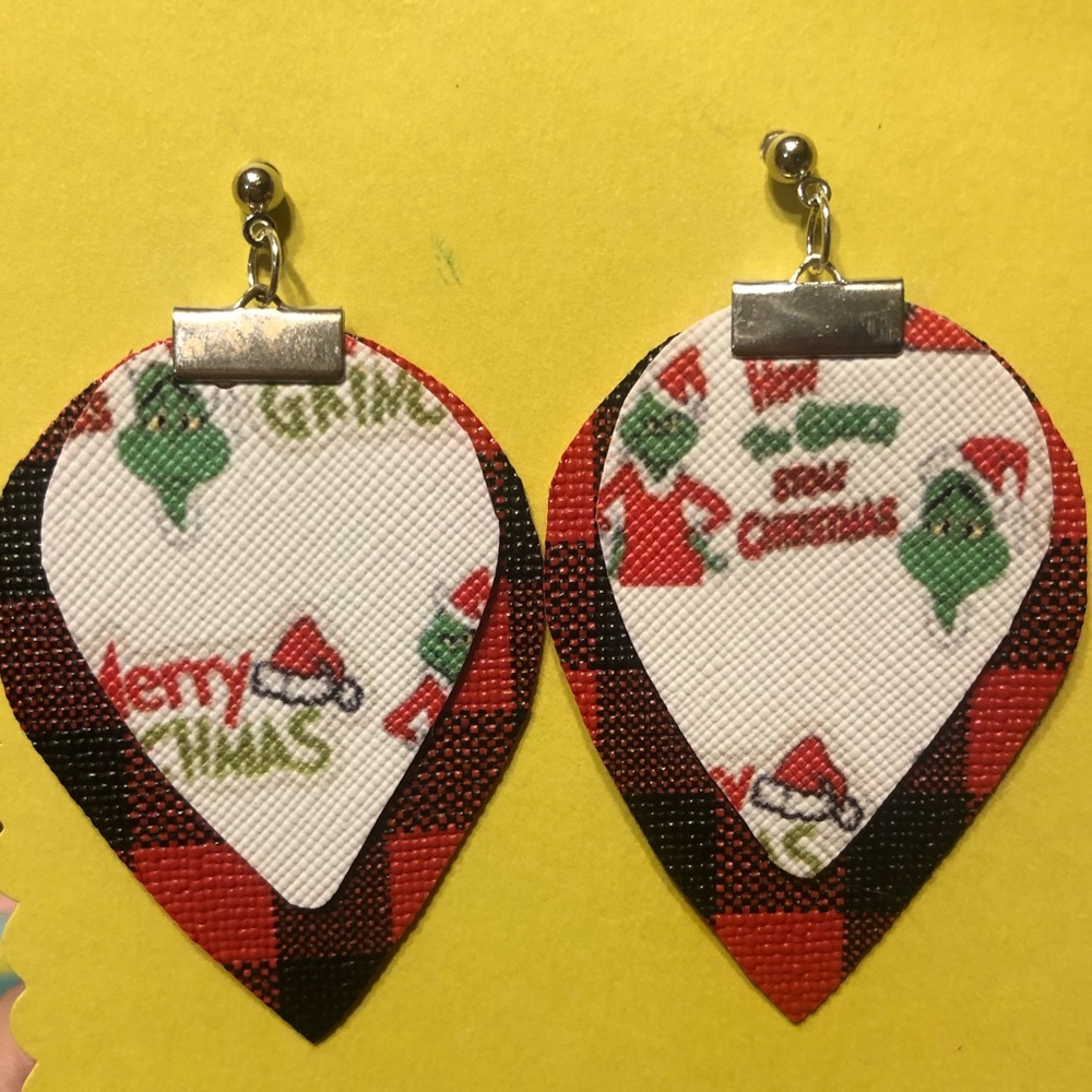 Double layered leather earrings